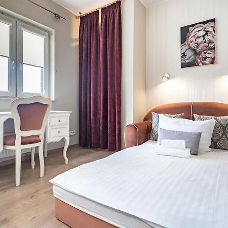 Orkana Chic By Bookinghost *