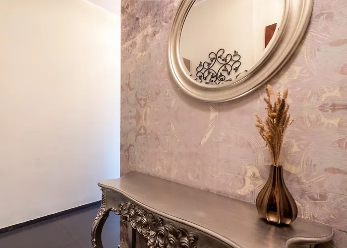 Orkana Chic By Bookinghost