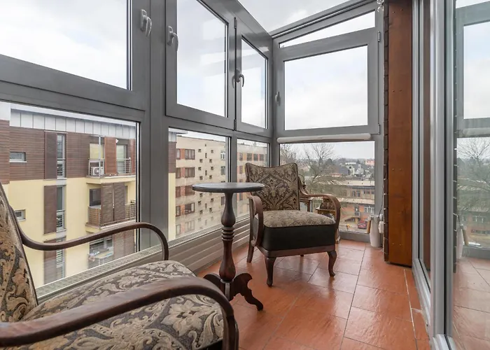 Orkana Chic By Bookinghost