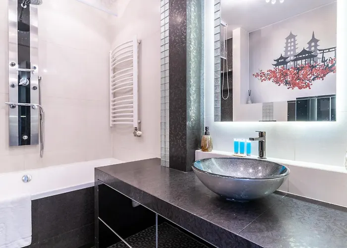 Orkana Chic By Bookinghost *